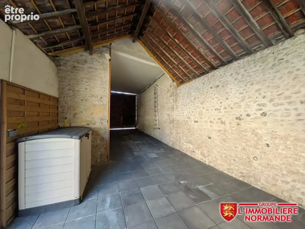 Maison de caractère avec dépendance - photo 13