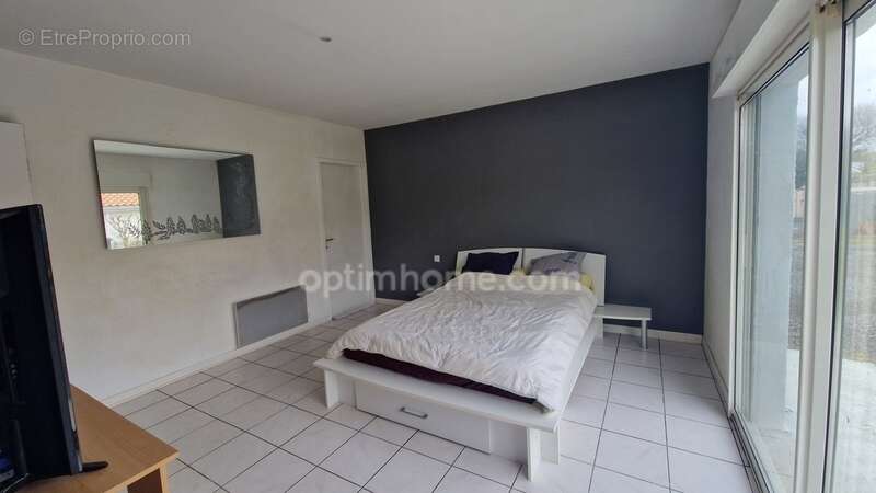 Maison à VILLENAVE-D'ORNON