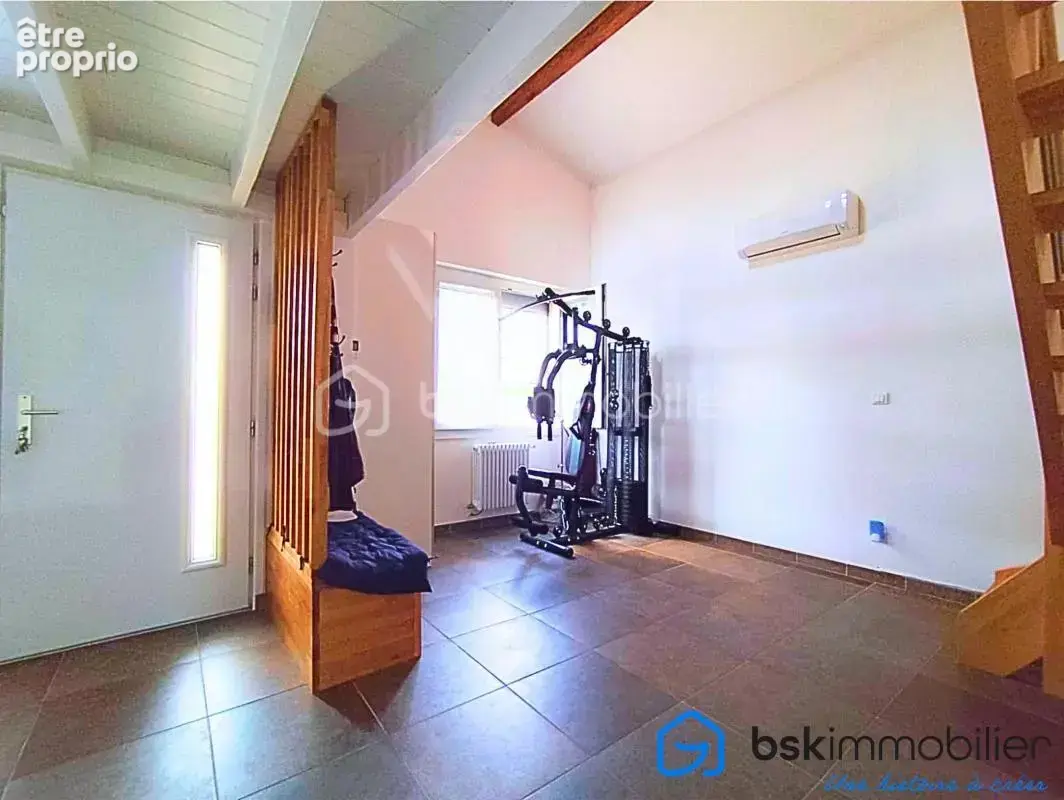 Maison F4 de 115 m²  PRES D'ARENES - photo 6