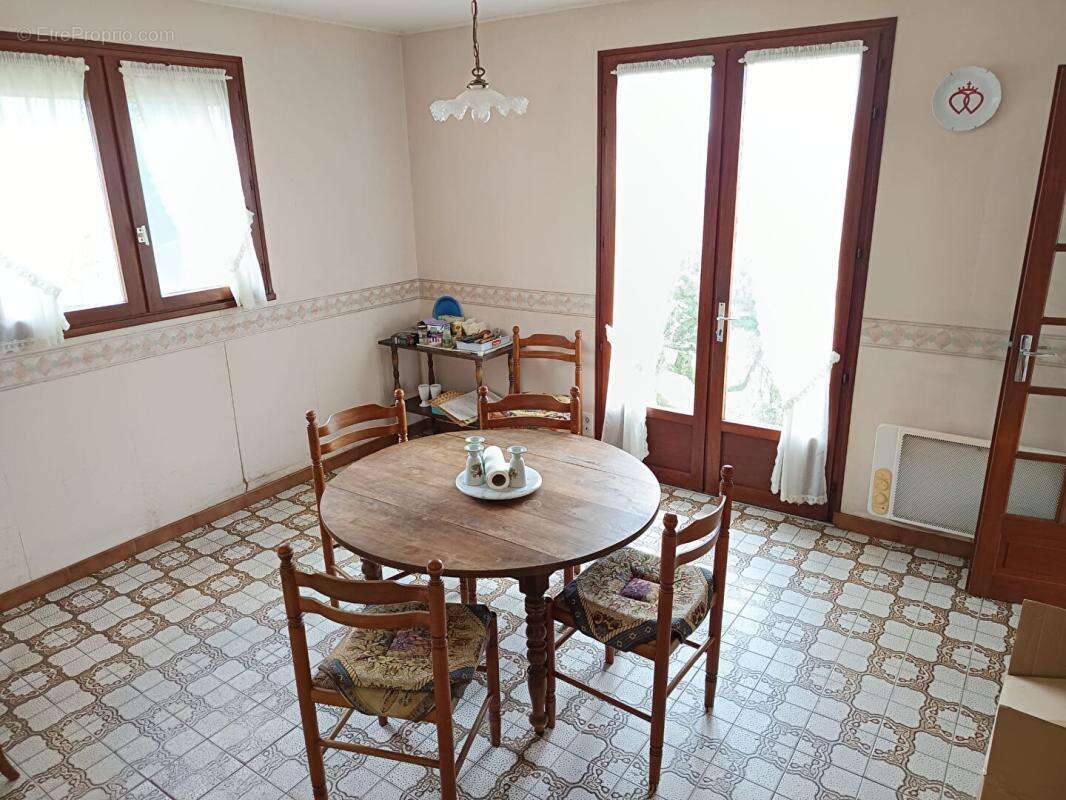 Maison à ANTIGNY