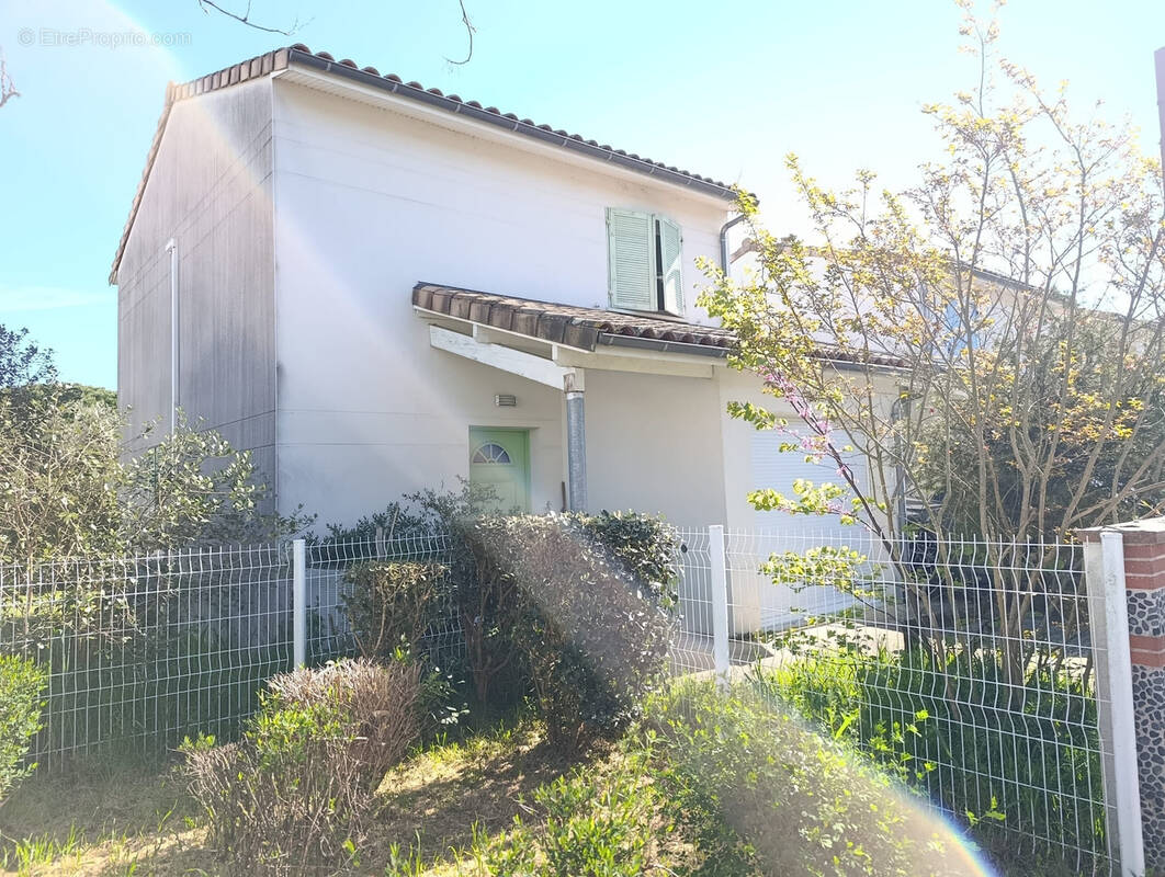 Maison à FROUZINS