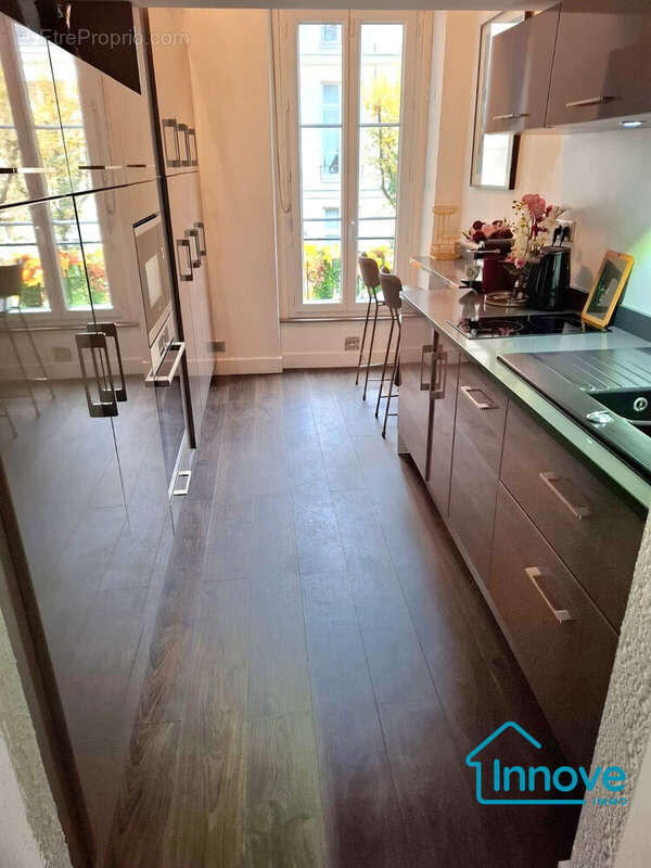 Appartement à PARIS-3E