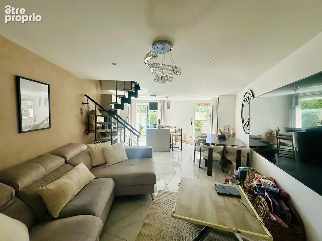 Exclusivite lattes - villa renovee de 65m2, piscine chauffee, clim,  materiaux haut de gamme, quartier prise - photo 3