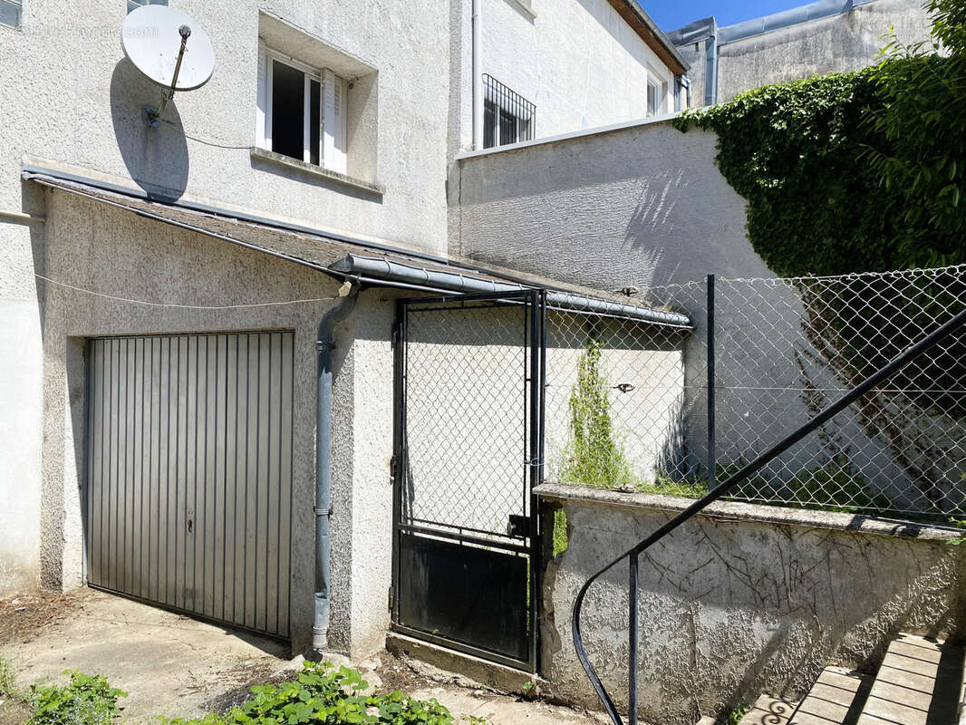 Maison à COURTENAY