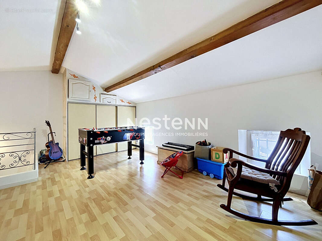 Golfe Juan - Maison 104m² - 5pièces - Garage - Calme - photo 15