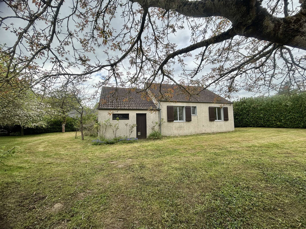 Maison à LE THIEULIN