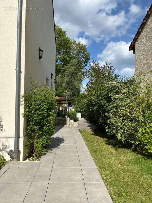 Maison à LE PLESSIS-TREVISE