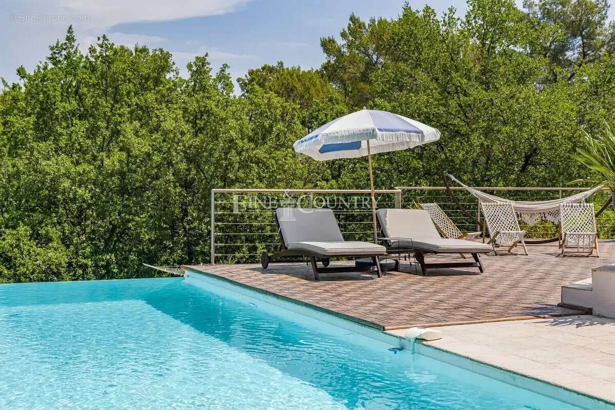 Vente Villa Tourrettes avec vue panoramique - photo 7