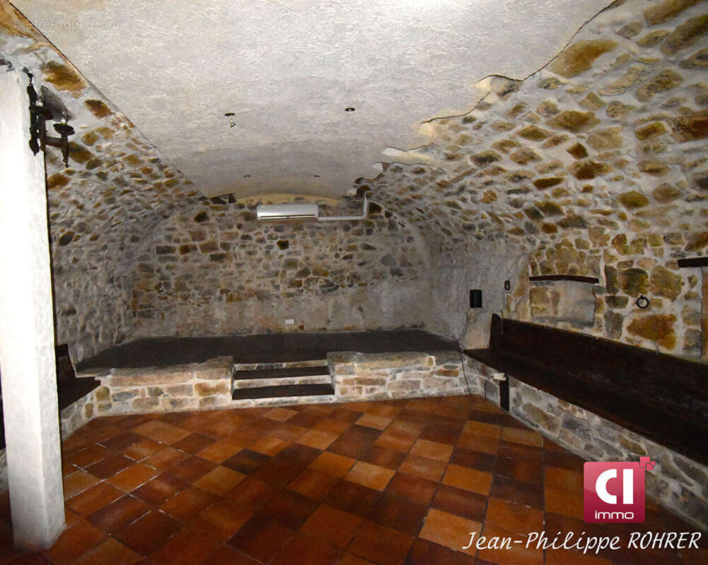 Appartement à CARCES
