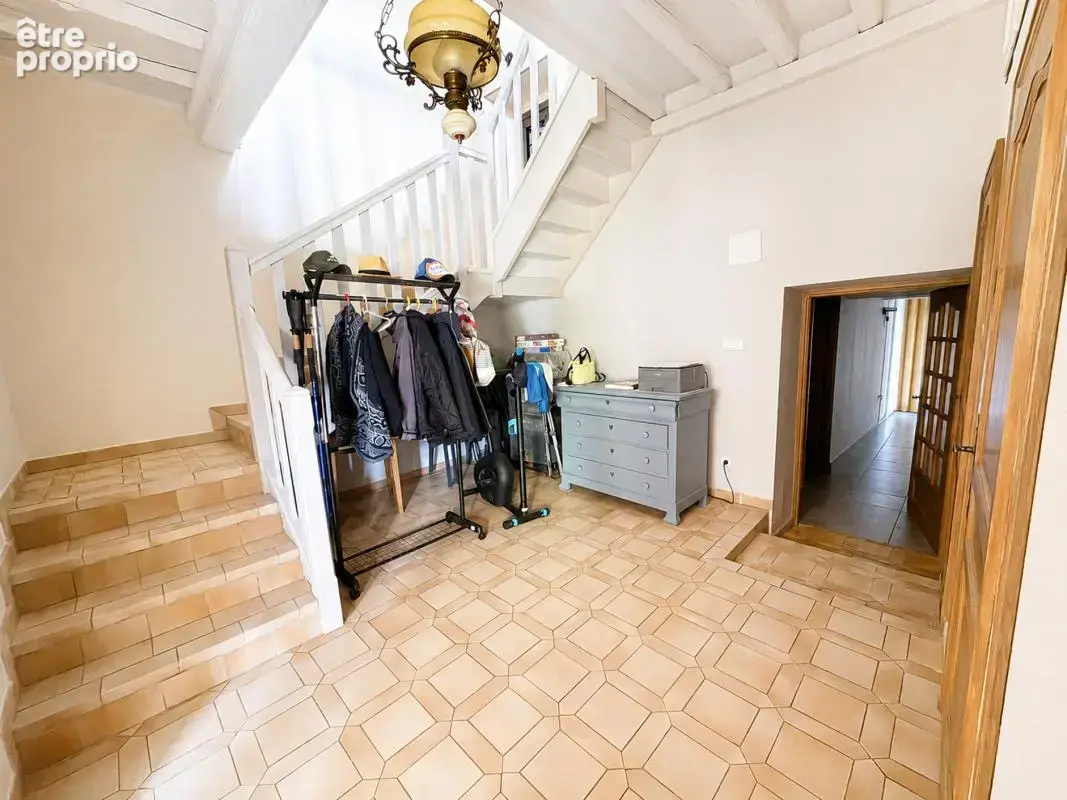 Maison 13 pièces 258 m² à vendre à Corcelles-En-Beaujolais (69220) - photo 5
