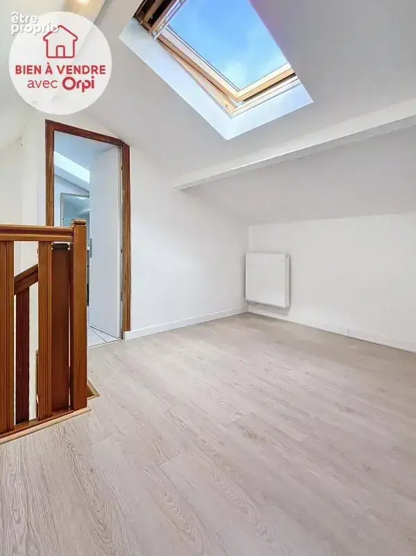 Appartement  loué F1 (22 m² Carrez) à vendre à JUZIERS - photo 7