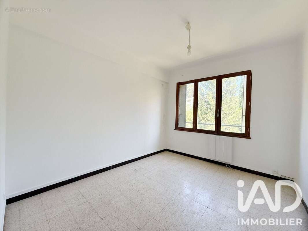 Appartement 58 m² à Hyeres  - photo 4