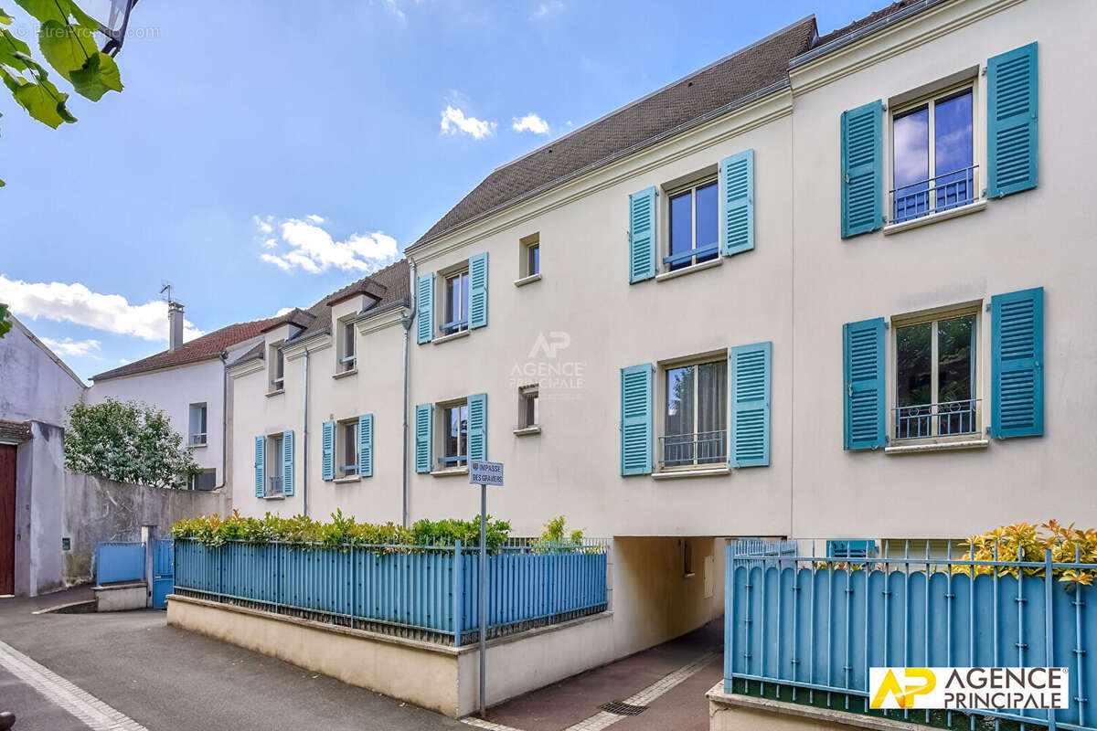 Appartement à MAISONS-LAFFITTE