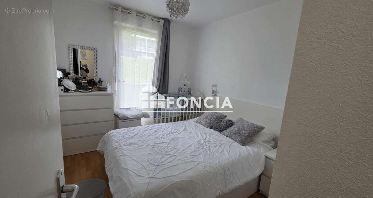 Appartement à SAINT-FARGEAU-PONTHIERRY
