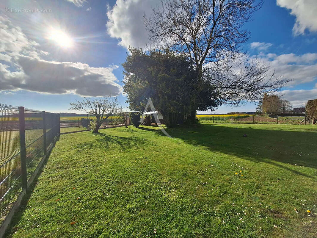 Maison à VIRONCHAUX