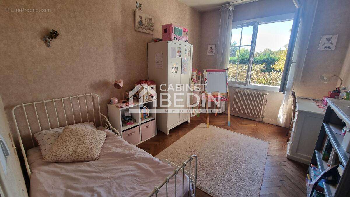 Maison à BLANQUEFORT