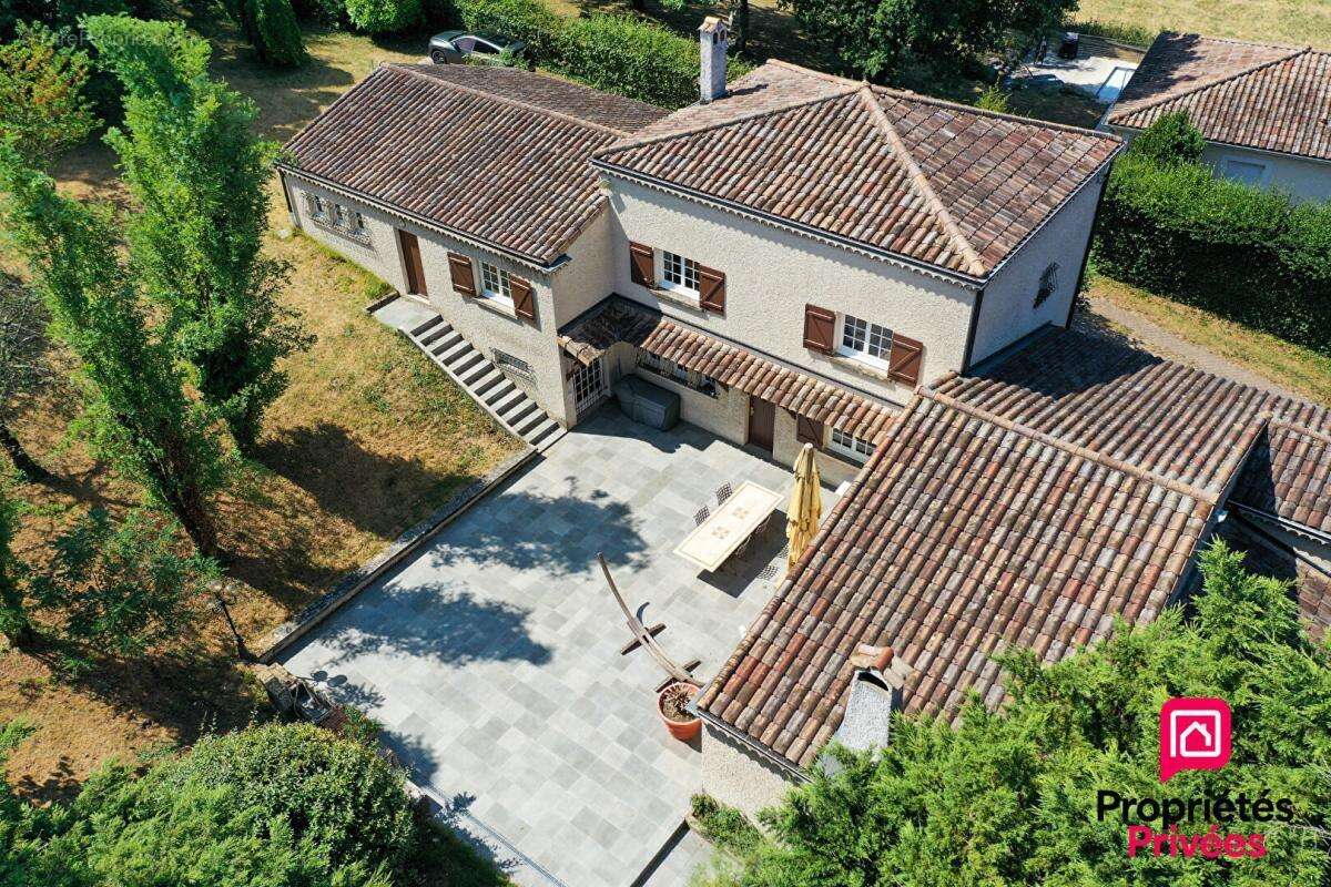 Ternay- propriete de caractere avec piscine - terrain 4 297 m² - photo 3