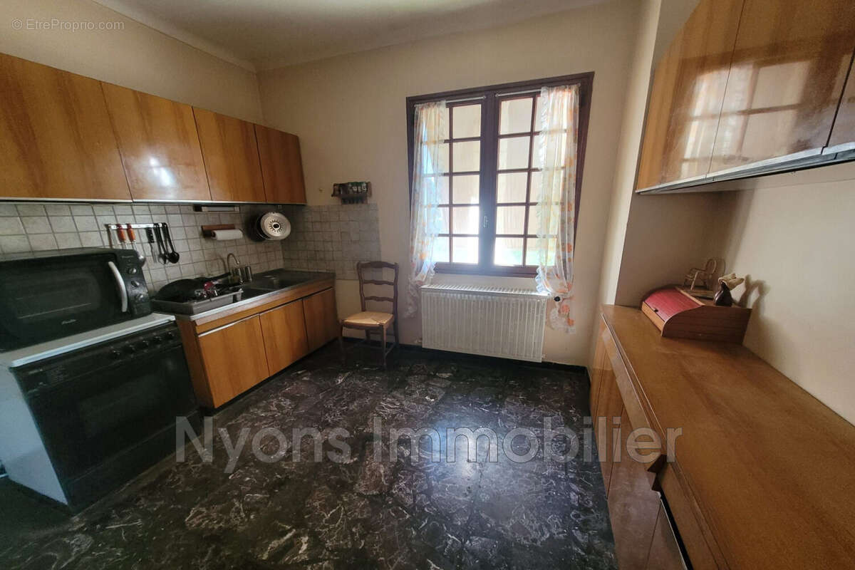 Maison à MIRABEL-AUX-BARONNIES