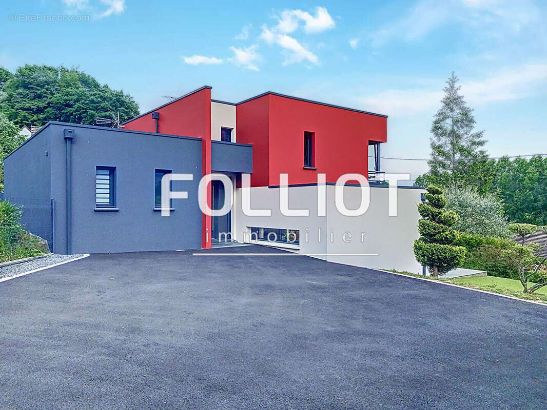 Maison à SAINT-GEORGES-DES-GROSEILLERS