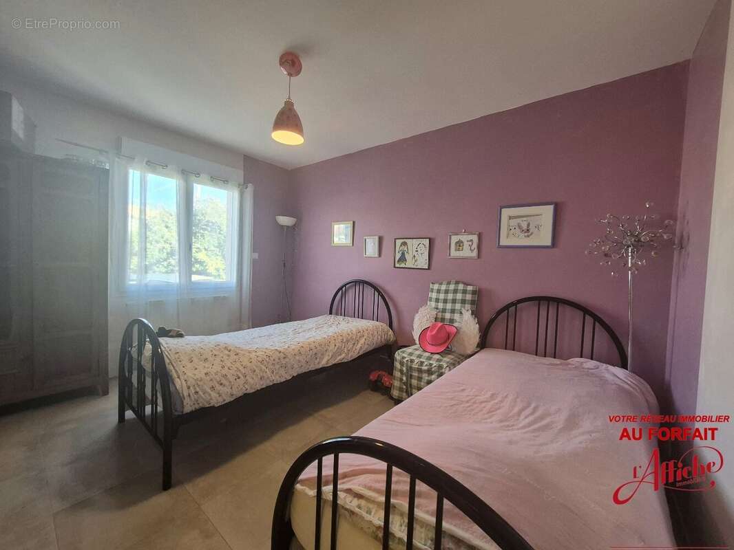 Maison à BRUGUIERES