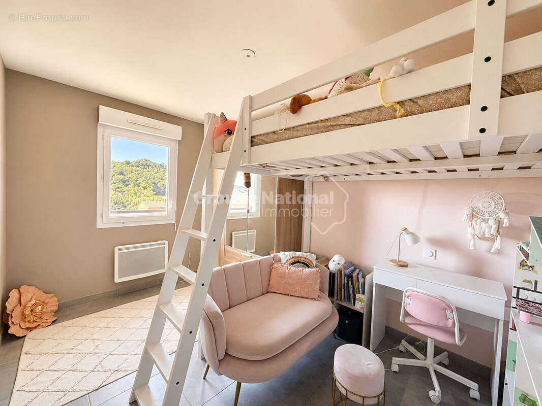 Appartement à LE ROVE