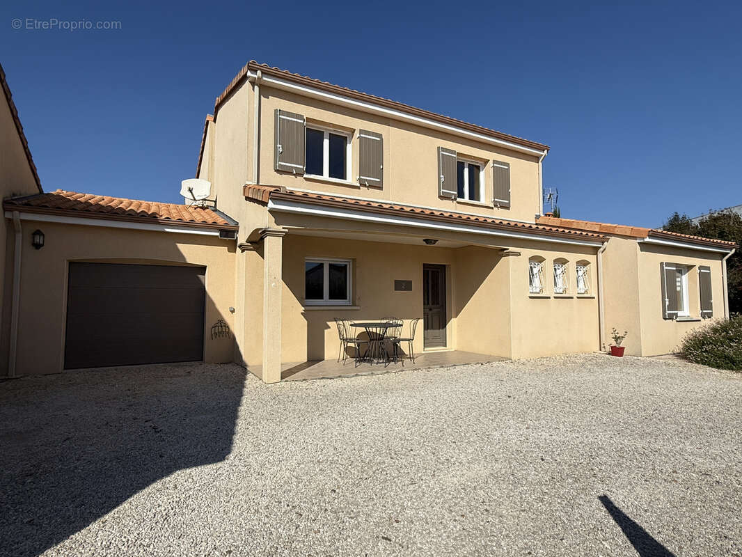 Maison à SAINT-BENOIT