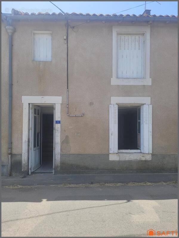 Photo 1 - Maison à LA FERRIERE-EN-PARTHENAY