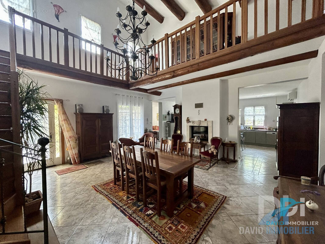 Maison à ESPONDEILHAN