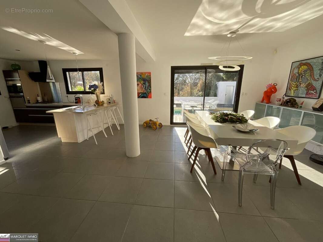 Maison à CORNEILHAN