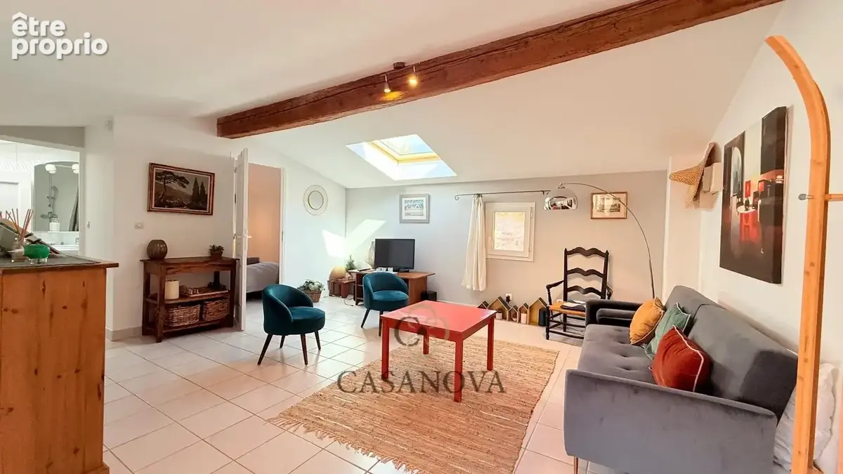 Appartement rénové avec terrasse dans l'Hôtel Particulier Guibal à Béziers - photo 3