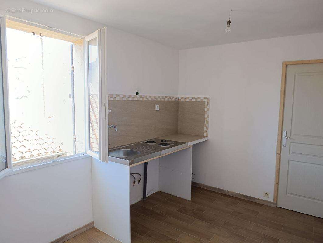 Appartement à MARSEILLE-6E
