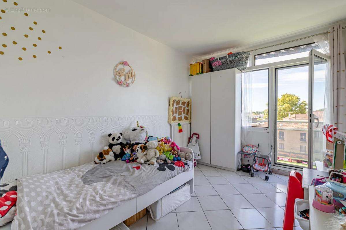 Appartement à LIVRY-GARGAN