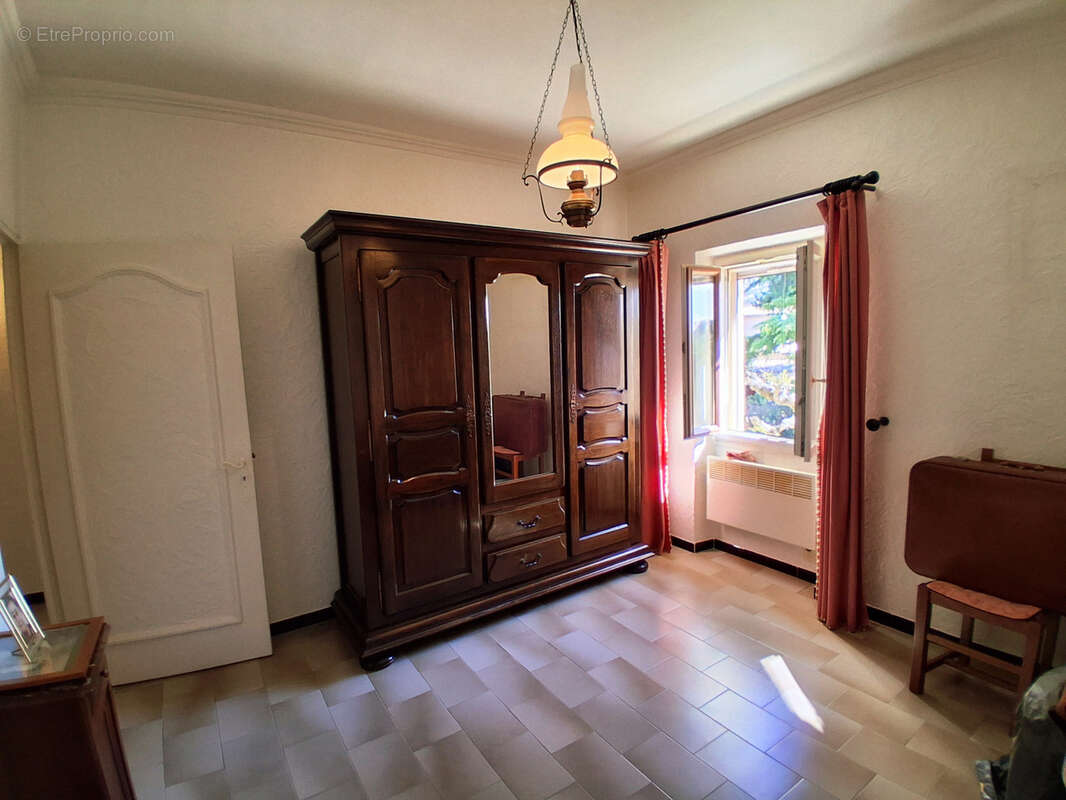 Maison à ROBION