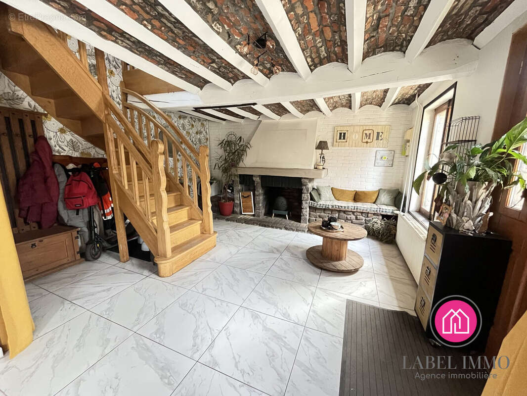 Maison 184 m² à Hergnies  - photo 2