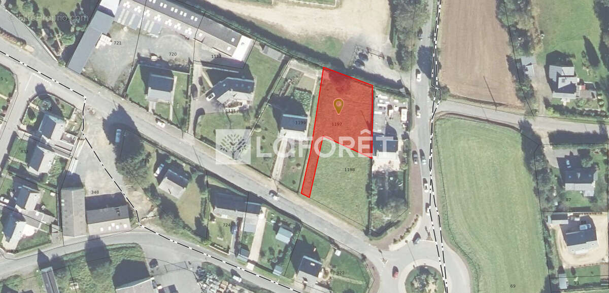 Terrain à PLOUMILLIAU