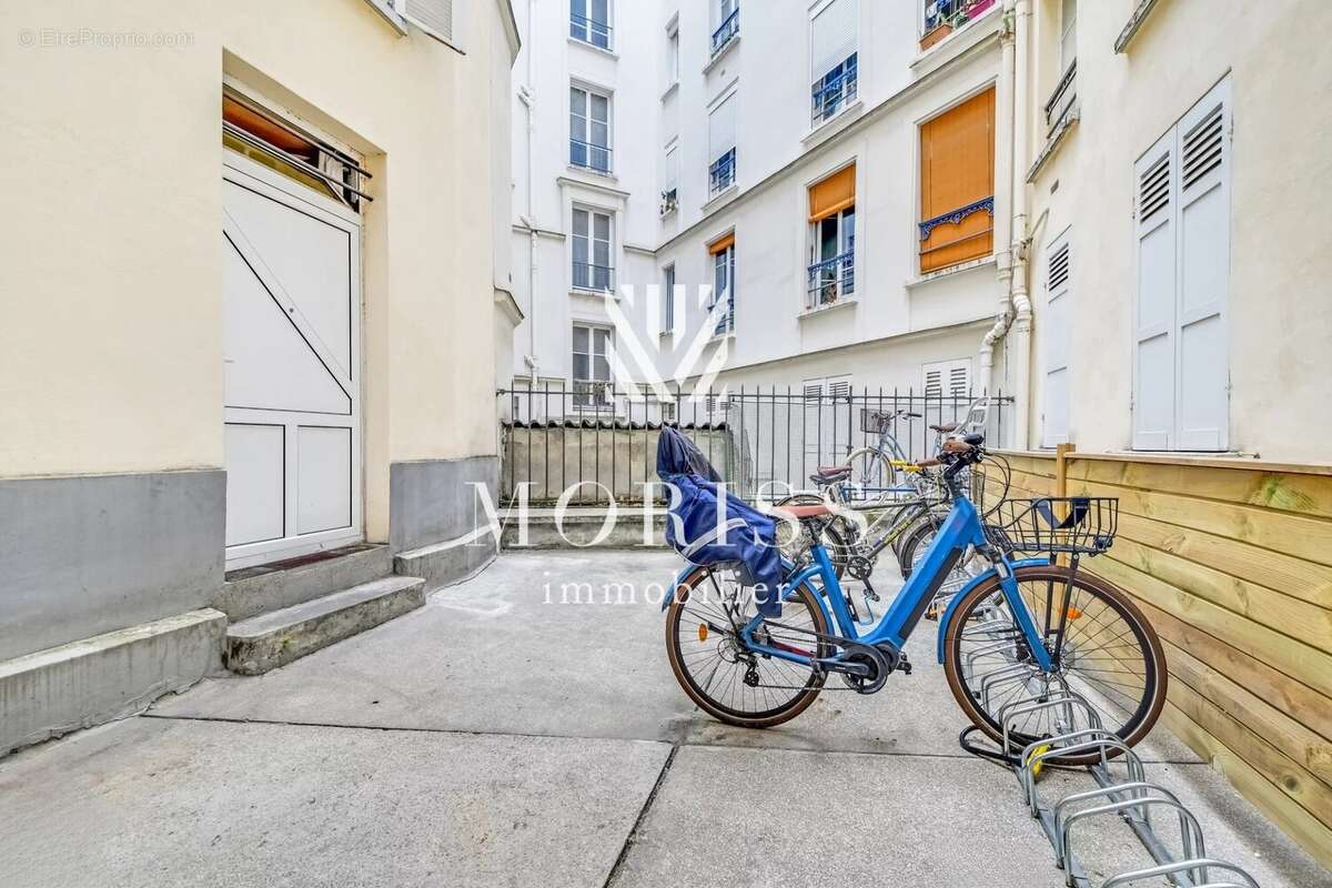 Appartement à PARIS-18E