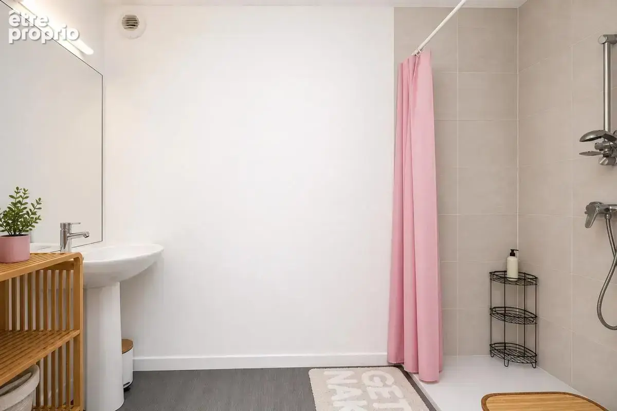 Appartement T2 avec balcon et parking – Secteur Gare Sud / Bords - photo 9
