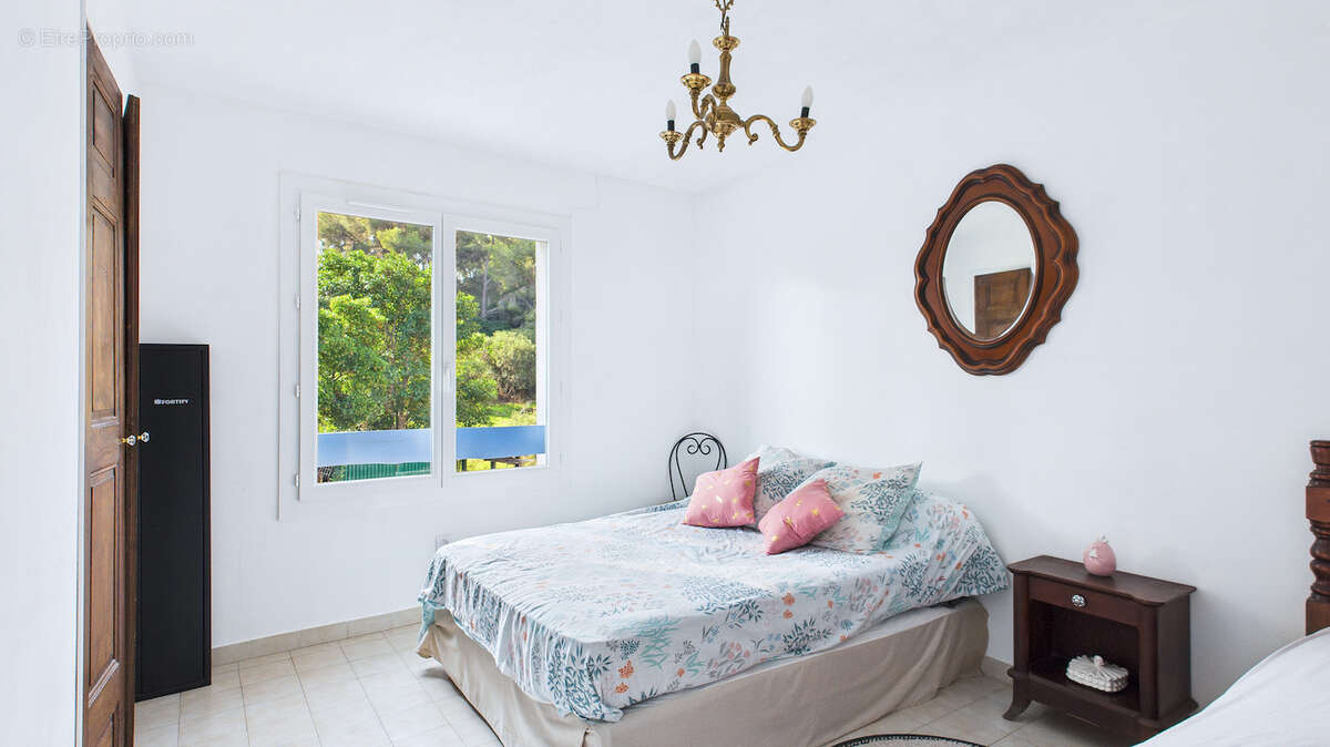 Maison à CARQUEIRANNE