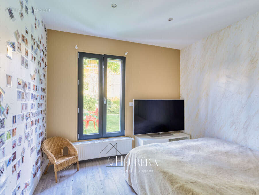 Maison à SAINT-MAUR-DES-FOSSES