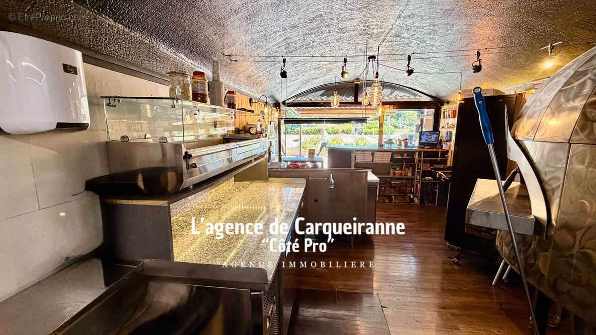 Commerce à CARQUEIRANNE