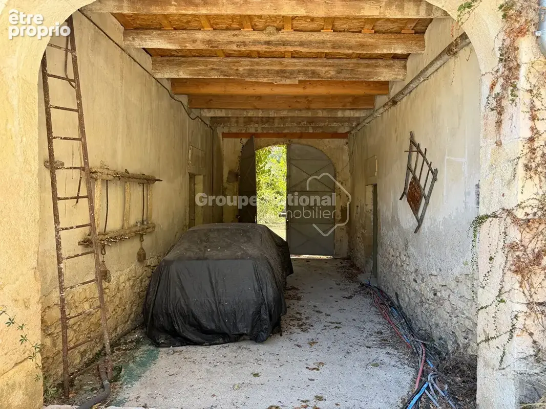 Maison à rénover sur 578m2 de terrain lot A - photo 3