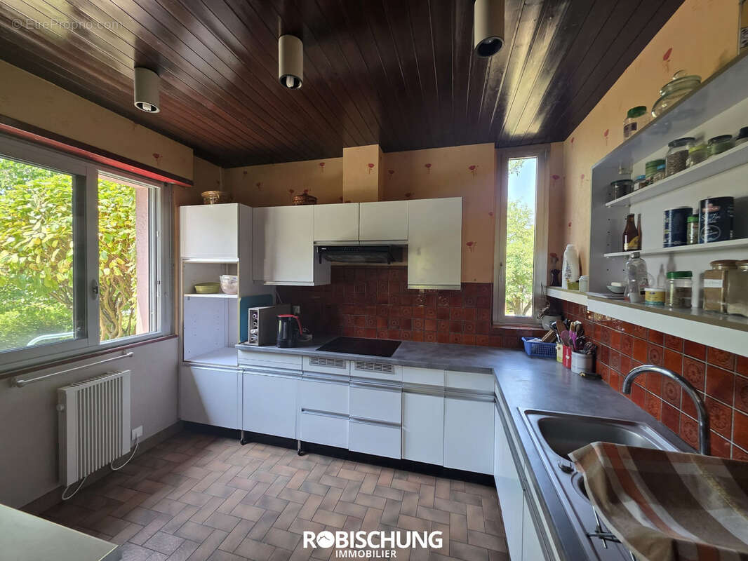 ALTKIRCH : Maison d'Architecte de 152 m2 dans un Quartier Résidentiel - photo 5