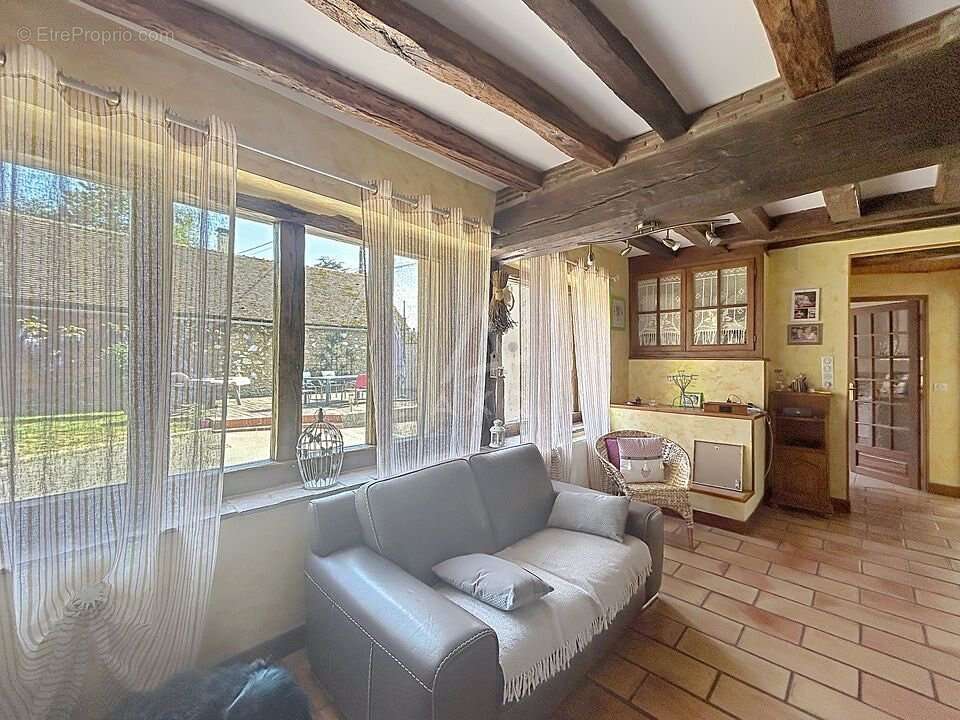 Maison à LUPLANTE