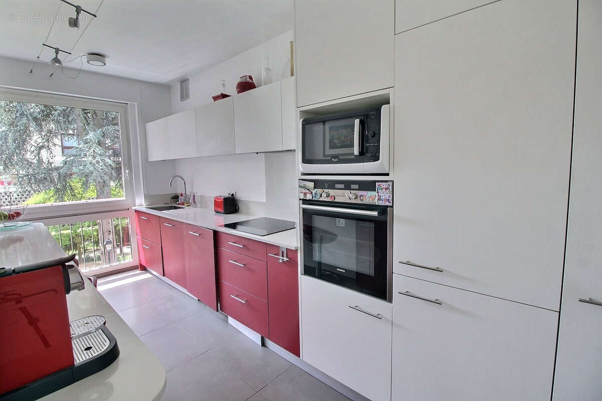 Appartement à FONTENAY-LE-FLEURY