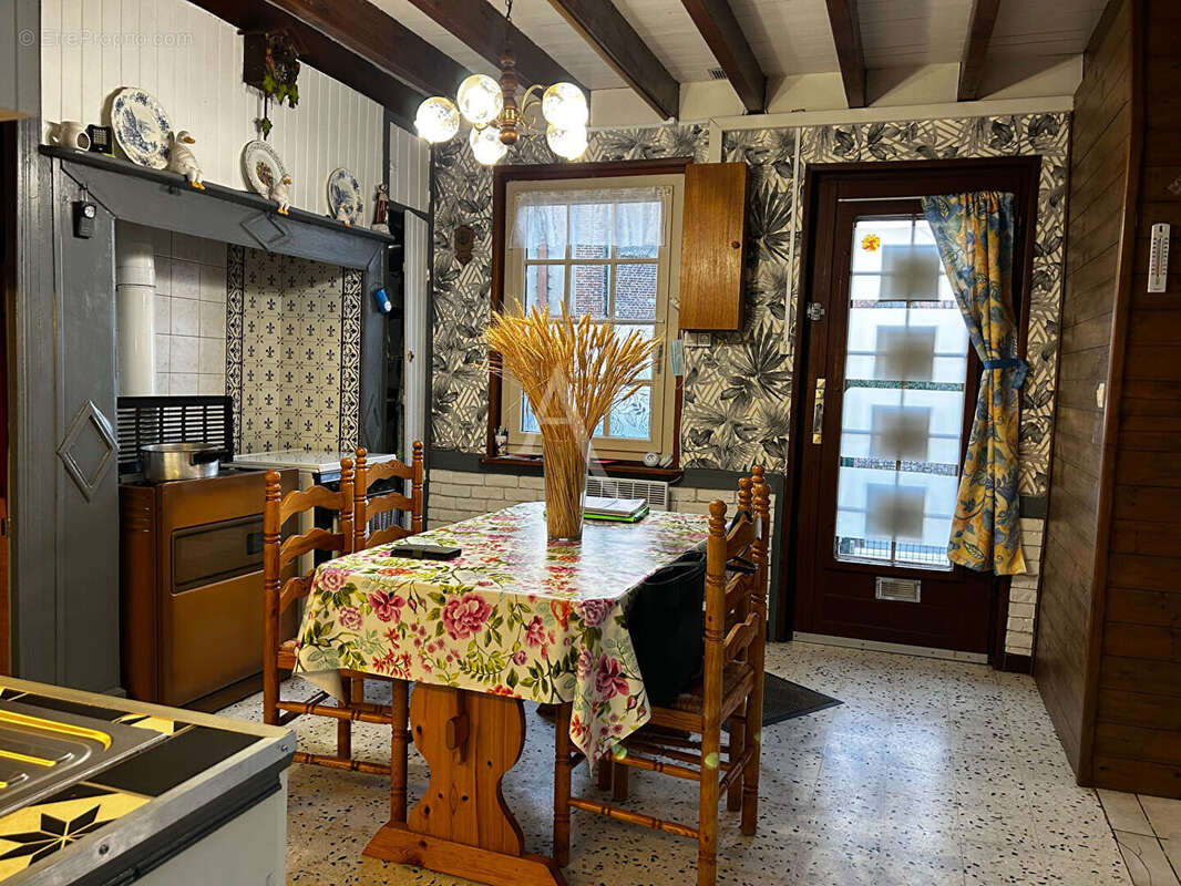 Maison à HUCQUELIERS