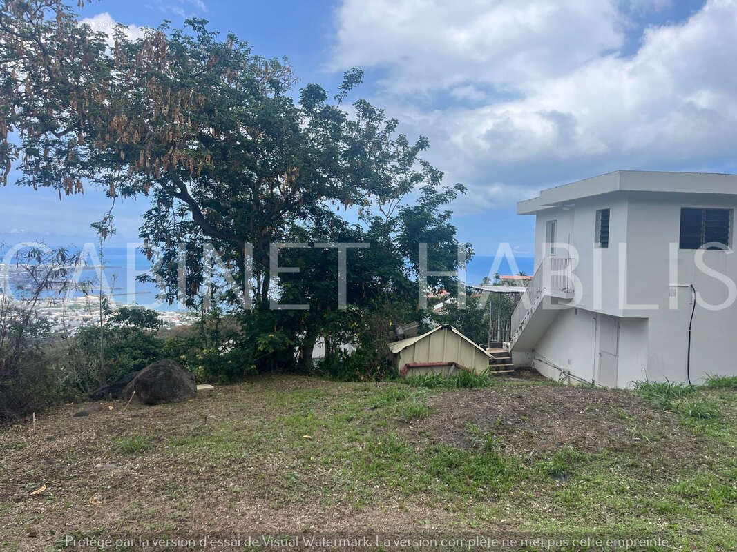 Terrain à LA POSSESSION