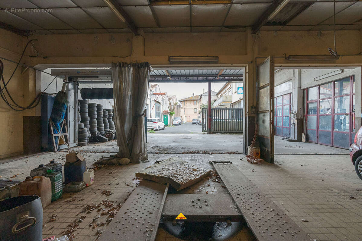 Commerce à CARCASSONNE