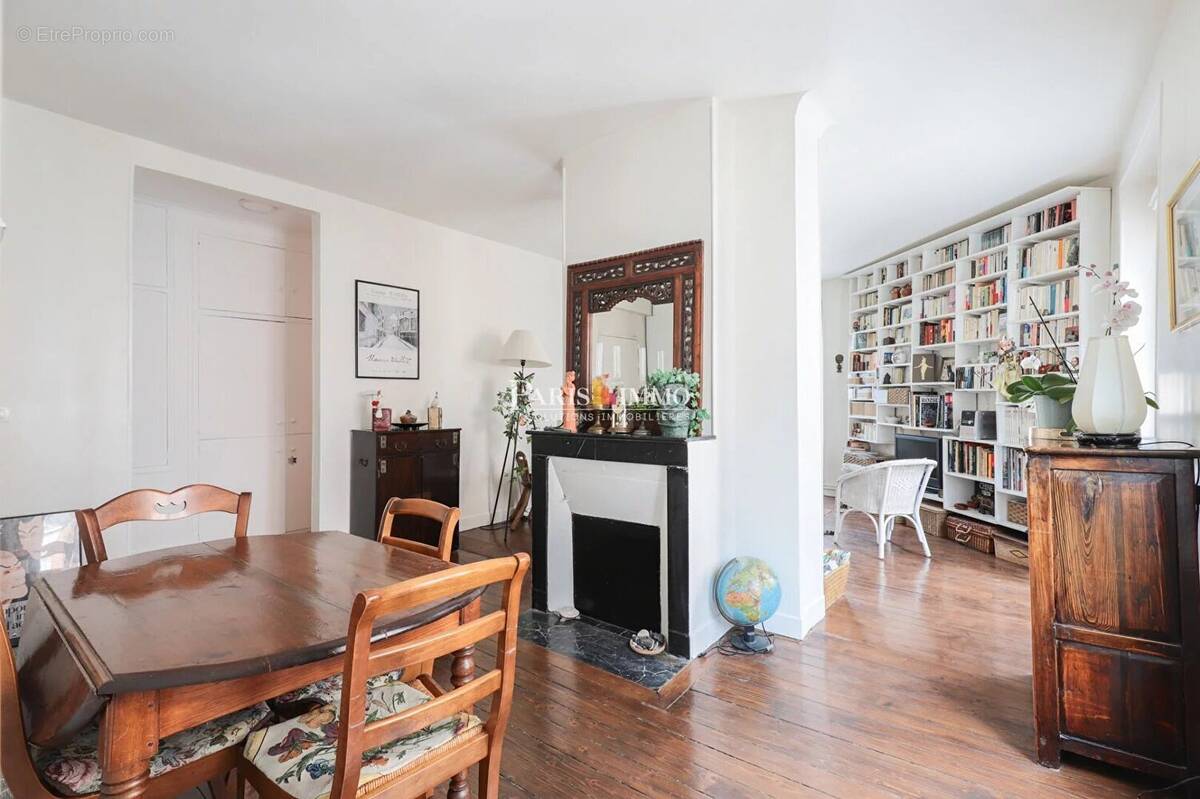 Appartement à PARIS-18E