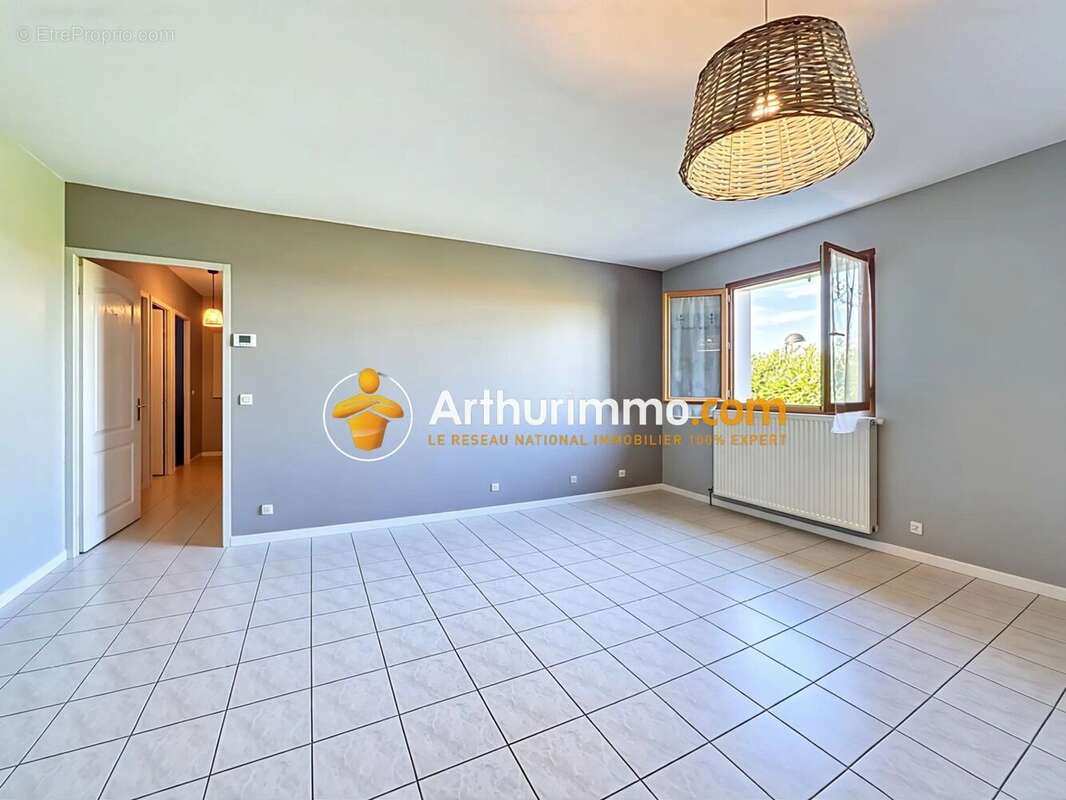 Maison à L'ISLE-D'ABEAU