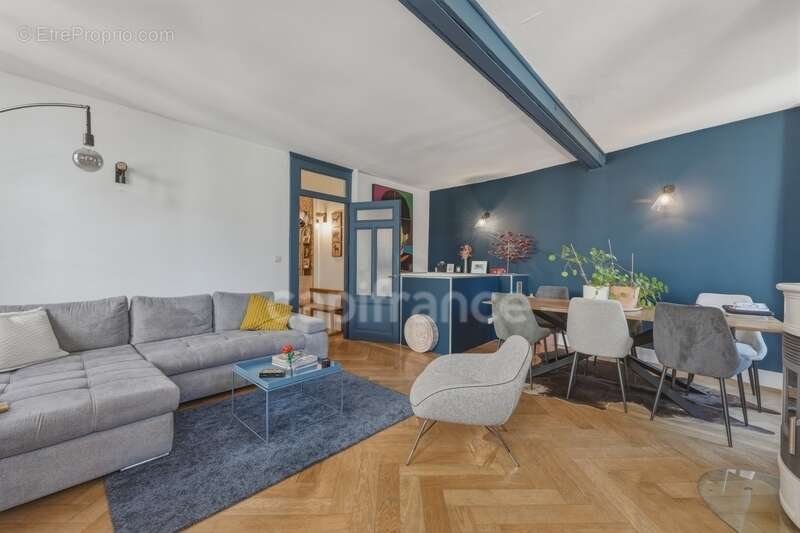 Appartement à vendre 4 pièces GEX (01) - photo 4